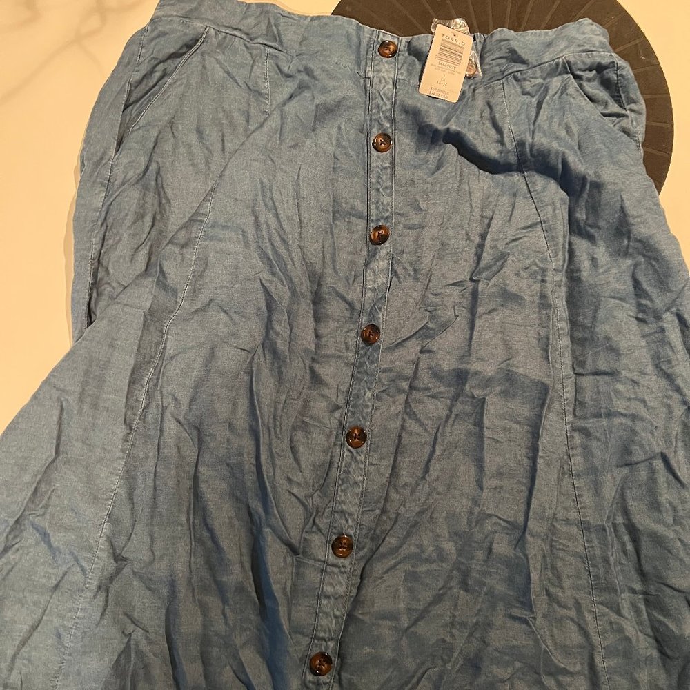 Torrid Midi Chambray Button-Front Skirt